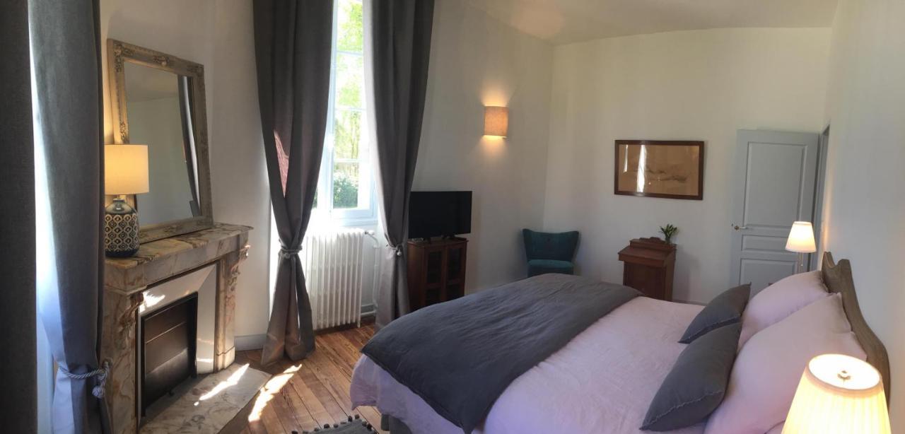 Bed and Breakfast Domaine Cazenave Budos Exterior foto